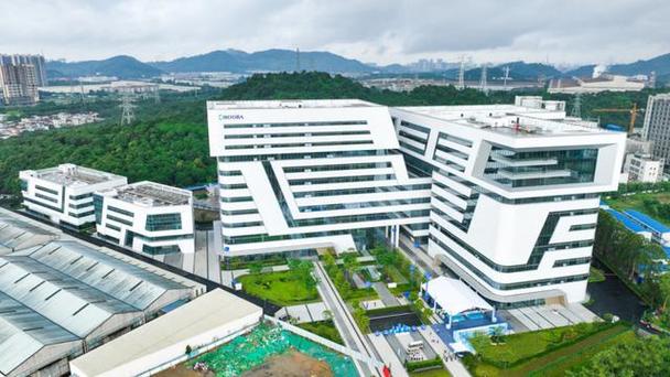 構筑生物科技中試高地 從研發源頭到量產之橋的動物實驗與倉儲之道